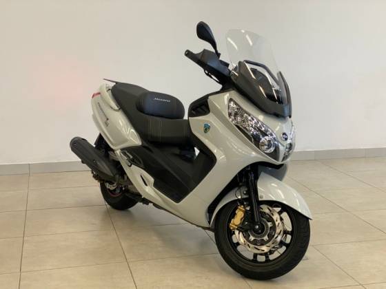 DAFRA MAXSYM 400i DAFRA MAXSYM 400i